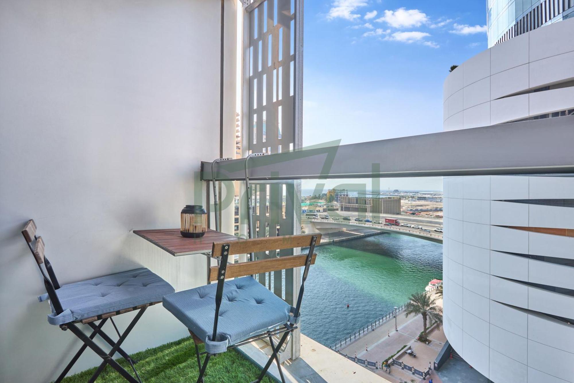 Prival - Serene 1br In Cayan Tower Apartment *